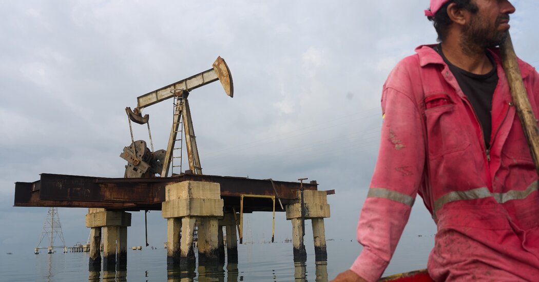 OPEC+七国决定10月维持原油生产配额不变